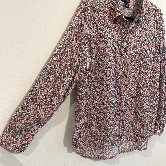 GAP Women’s Boyfriend Button Front Shirt Medium Pink Ditsy Floral 100% Cotton - Picture 5 of 14